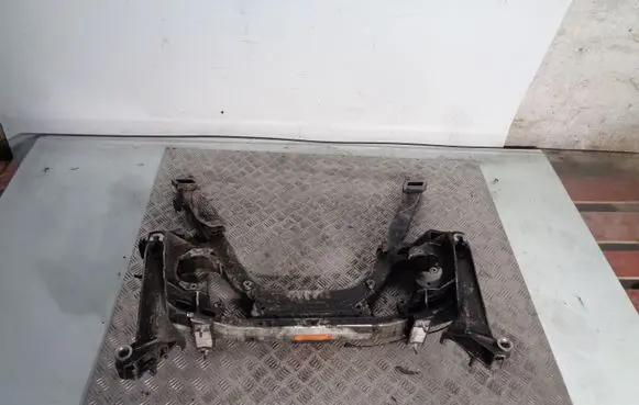BMW 7 E65 E66 Front subframe 6752294 6752293