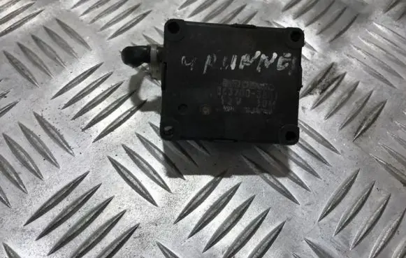 Toyota Hilux (N80, N90, N100, N110) Air flap motor/actuator 0637003861 063700-3861