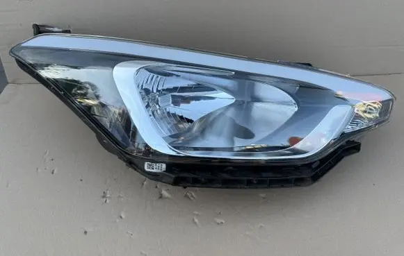 Hyundai i20 (GB IB) Headlight/headlamp 92102