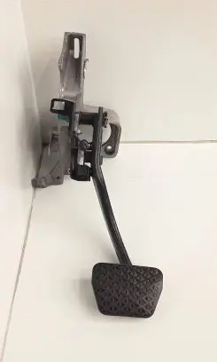BMW X5 E53 Brake pedal 67527890