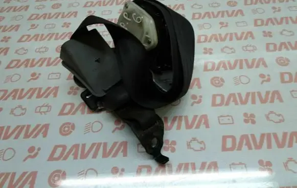 Chrysler Voyager Front seatbelt P0XT881D5AD 18469C POXT881D5AD