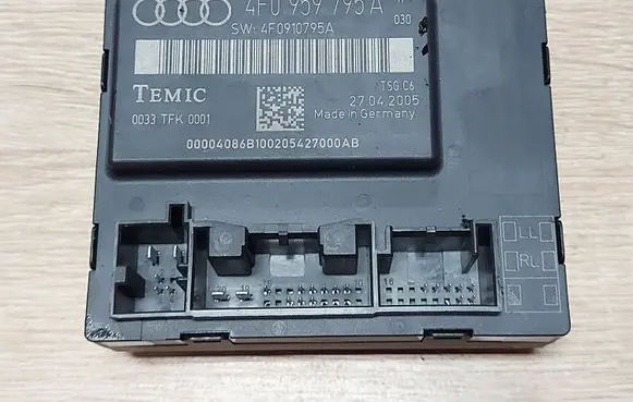 Audi A6 S6 C6 4F Door control unit/module 4F0959795A 4F0910795A