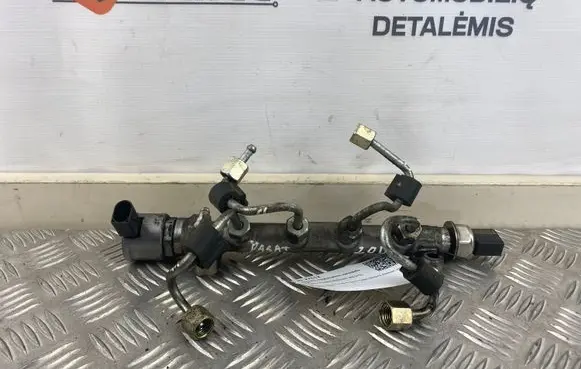 Volkswagen PASSAT B8 Fuel main line pipe 04L906054 04L089