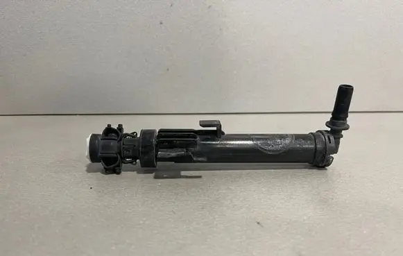 BMW 4 F32 F33 Headlight washer spray nozzle 41816123
