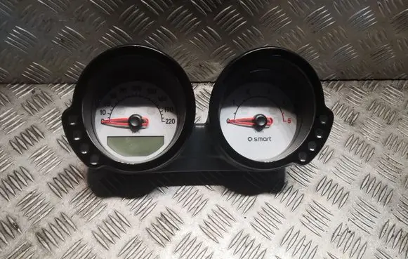 Smart ForFour I Speedometer (instrument cluster) 4545404511 A4545404511
