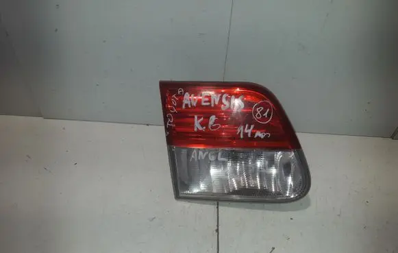Toyota Avensis T270 Tailgate rear/tail lights 8159005130
