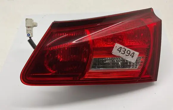 Tailgate rear/tail lights
