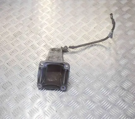 BMW 6 E63 E64 Engine mounting bracket 2282634