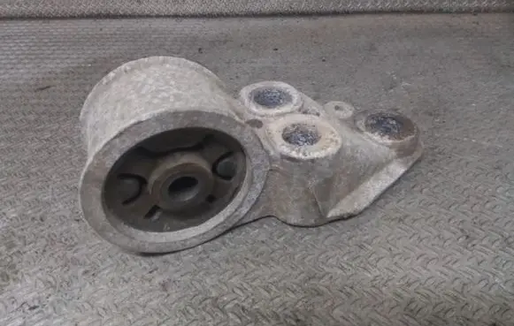 Audi A6 S6 C5 4B Rear axle beam mounts housing 