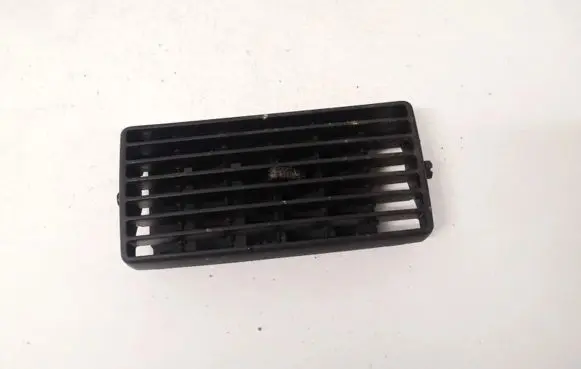 Volkswagen Golf IV Dash center air vent grill 1j0819755b