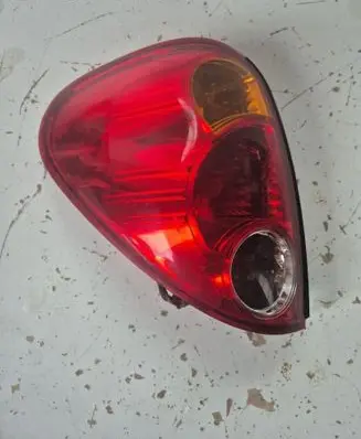 Mitsubishi L200 Rear bumper light AUTMIC1106261309