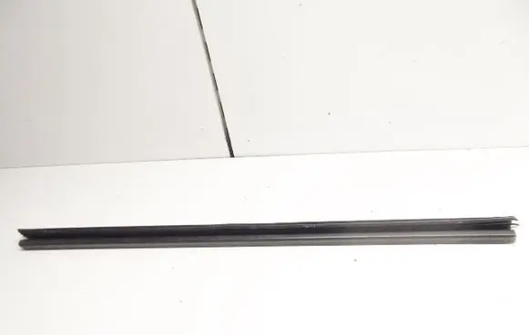 Seat Leon (5F) Rubber seal front coupe door window 1P0837471
