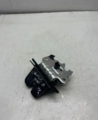 Skoda Superb B8 (3V) Tailgate/trunk/boot lock/catch/latch 3V0827505C
