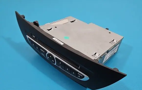 Renault Laguna III Radio/CD/DVD/GPS head unit 281150013R IMPRK1526341