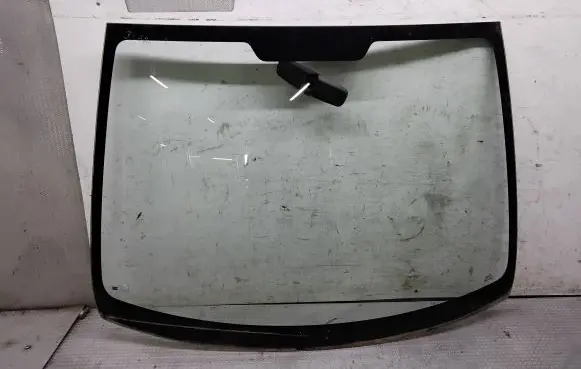 Toyota Aygo AB10 Front windscreen/windshield window 