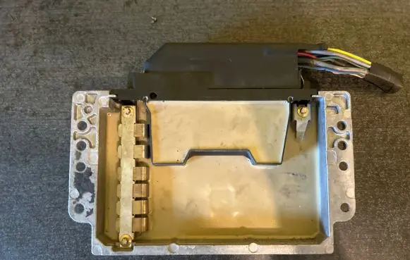 Volvo S40, V40 Engine control unit/module 30850998 S113727100C
