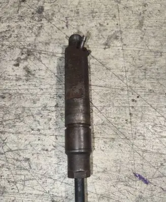 Fuel injector