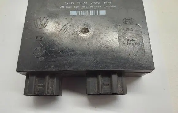 Audi A6 S6 C6 4F Comfort/convenience module 1J0959799AH 5DK00795451 T43300