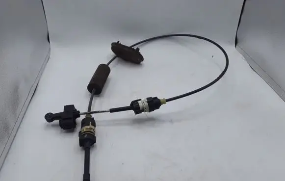 Opel Zafira C Gear shift cable linkage 13366752 112102656