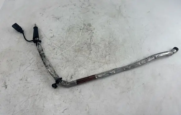 Audi A6 S6 C7 4G AdBlue supply pipe 04L131984C