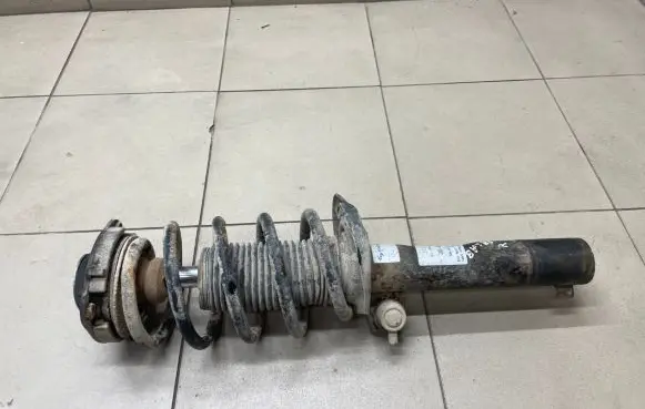 Volkswagen Touran I Front shock absorber with coil spring