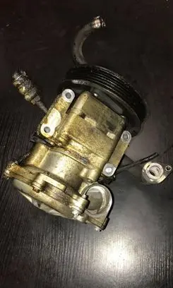 BMW 3 E46 Power steering pump 6756611
