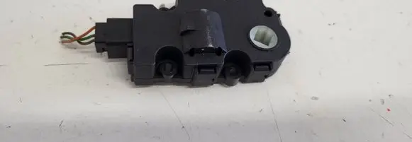 Mercedes-Benz A W169 Air flap motor/actuator 985458003 868324 06112004