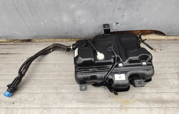 Renault Trafic III (X82) AdBlue liquid reservoir 172A21178R