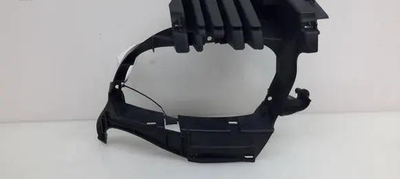 Mercedes-Benz A W169 Fog light bracket A1698850765
