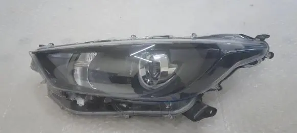 Toyota Yaris Headlight/headlamp