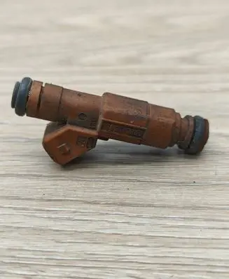 Volvo XC90 Fuel injector 9186340