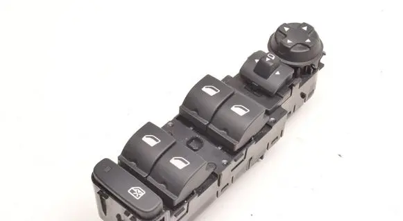 Peugeot 2008 II Quarter vent window switch 98421760ZD