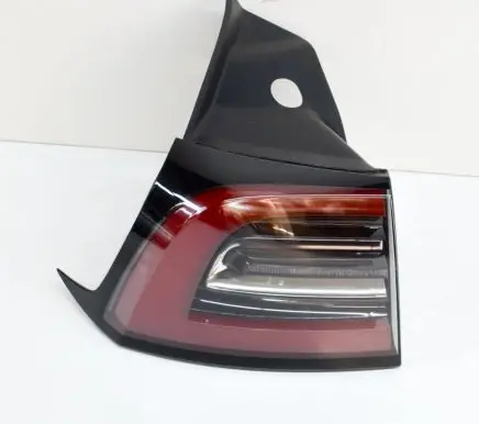 Tesla Model 3 Rear/tail lights