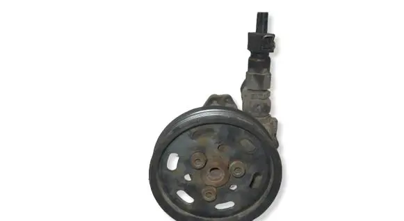 Volkswagen Golf IV Power steering pump 038145255A