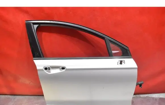 Ford Mondeo MK I Front door 