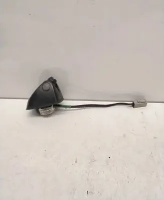 Nissan Juke I F15 Aerial GPS antenna A180526