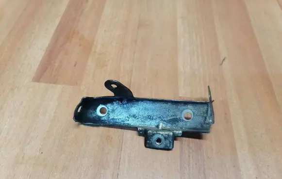 Mercedes-Benz CLS C219 other engine part A6421410740