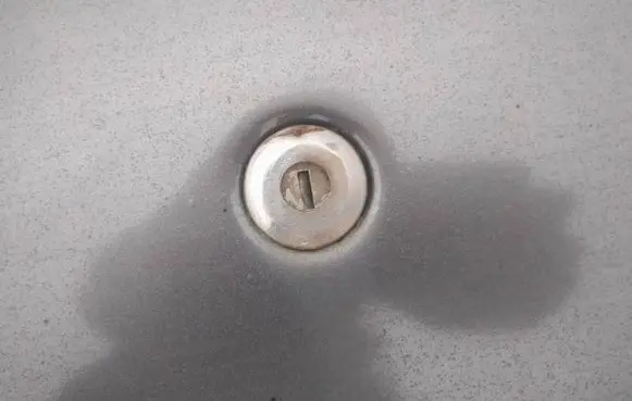 Renault Scenic I Front door lock (next to the handle) 