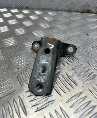 Mitsubishi L200 Front door upper hinge