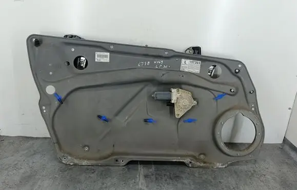 Mercedes-Benz A W169 Front door window regulator with motor A1697201179