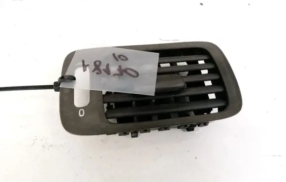 Volvo S70 V70 V70 XC Dash center air vent grill 9481655