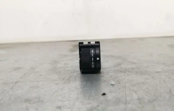 Subaru Outback (BS) Other switches/knobs/shifts 6060IC