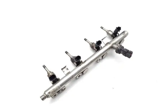 Mercedes-Benz C W204 Fuel injectors set 353102B130 353502B110