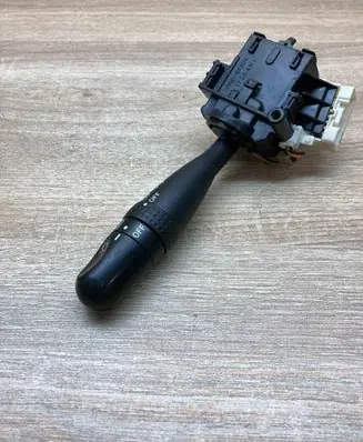 Toyota Corolla Verso E121 Indicator stalk 1736481