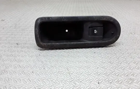 Renault Megane II Electric window control switch