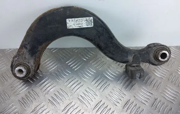 Rear control arm