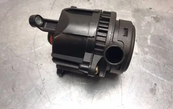 Volkswagen Crafter Breather valve 076103593A