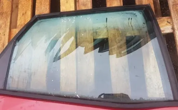 Citroen C4 I Picasso Rear door window glass