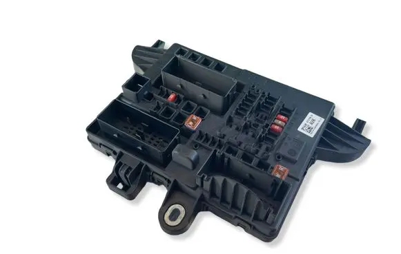 Opel Insignia A Fuse module 22737768