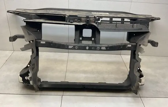 Volkswagen PASSAT CC Radiator support slam panel 3C8805588B